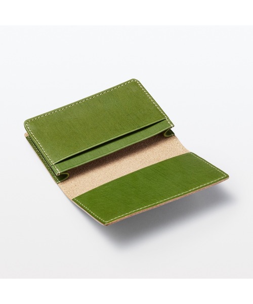 無印良品（ムジルシリョウヒン）の「手塗りヌメ革　名刺入れ　タテ７．３×ヨコ１０．８×マチ１．７ｃｍ（名刺入れ・メンズ・グリーン/レッド/ブルー・FREE）」の15枚目の写真