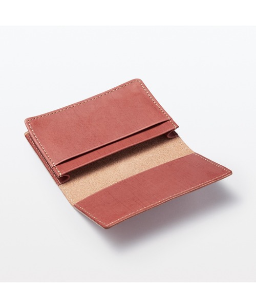 無印良品（ムジルシリョウヒン）の「手塗りヌメ革　名刺入れ　タテ７．３×ヨコ１０．８×マチ１．７ｃｍ（名刺入れ・メンズ・グリーン/レッド/ブルー・FREE）」の5枚目の写真