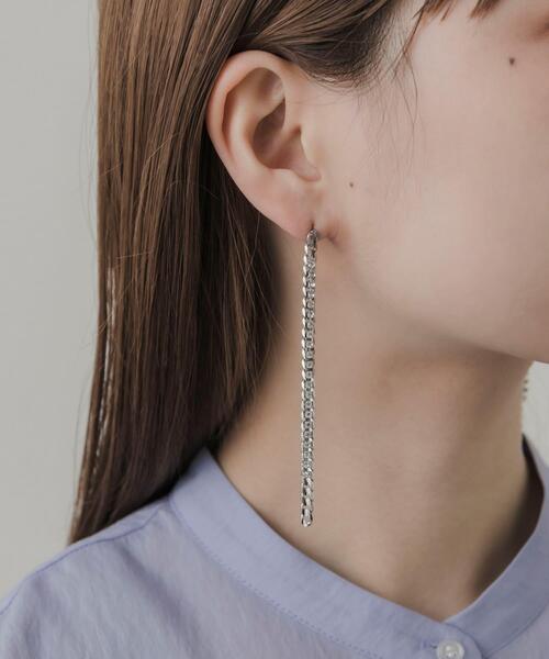 SMELLY（スメリー）の「ビジューチェーンコンビピアス（ピアス（両耳用）・レディース・シルバー系その他・-）」の2枚目の写真