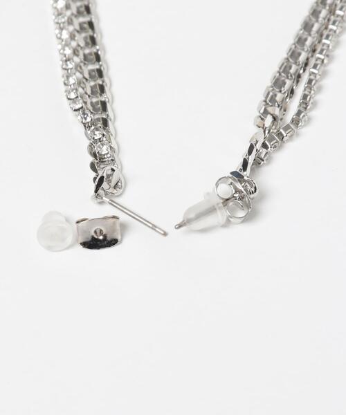 SMELLY（スメリー）の「ビジューチェーンコンビピアス（ピアス（両耳用）・レディース・シルバー系その他・-）」の4枚目の写真