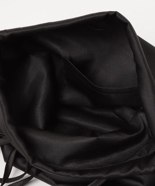 LYEON(リヨン)の「リボン付きサテンナップサック(バックパック/リュック・レディース・ブラック/グレー・FREE)」の11枚目の写真