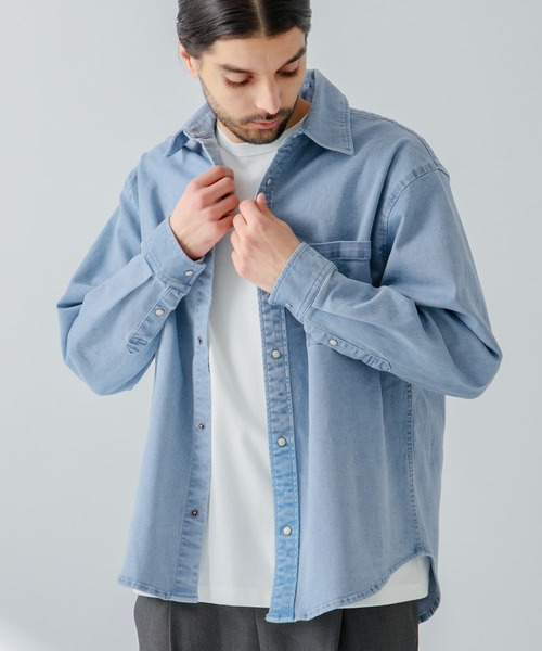 URBAN RESEARCH Sonny Label(アーバンリサーチサニーレーベル)の「ストレッチデニムレギュラーシャツ(シャツ/ブラウス・メンズ・インディゴブルー/ライトインディゴブルー・LARGE/MEDIUM)」の5枚目の写真