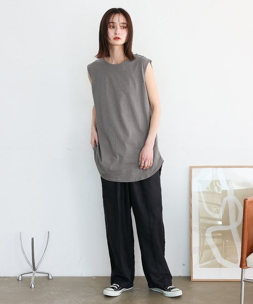 VitaFelice(ヴィータフェリーチェ)の「ノースリーブチュニックTシャツ(Tシャツ/カットソー・レディース・グリーン系その他/ベージュ系その他/ブラック/ダークパープル/ワイン/オフホワイト/ネイビー/グレー系その他・FREE)」の13枚目の写真