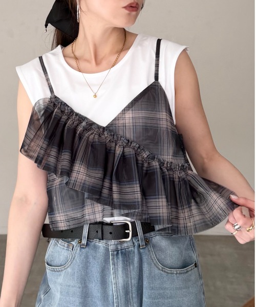 She's Closet(シーズクローゼット)の「ショート丈サイドリボン アシンメトリー ボリューム フリルチュール ビスチェ キャミソール(キャミソール・レディース・グレー/ブラック/アイボリー/ドット/チェック/ブルー系その他・FREE)」の4枚目の写真