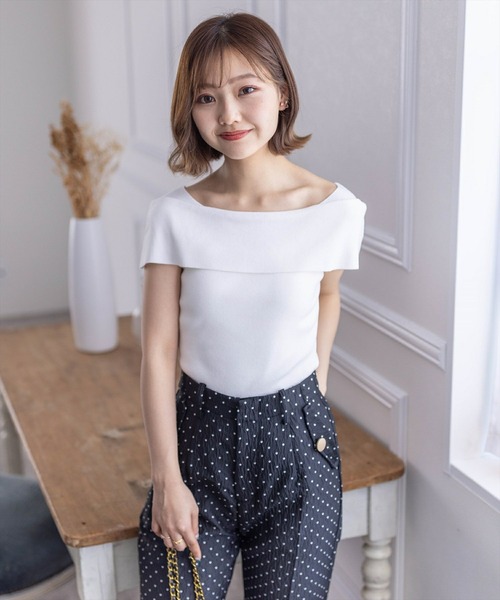 clear（クリア）の「オフショルデザインニットトップス［着回し抜群 大人 カジュアル］≪再入荷≫（ニット/セーター・レディース・ブラック/オフホワイト/ターコイズブルー/オレンジ/ホワイト×レッド/ホワイト×ブラック・F）」の19枚目の写真