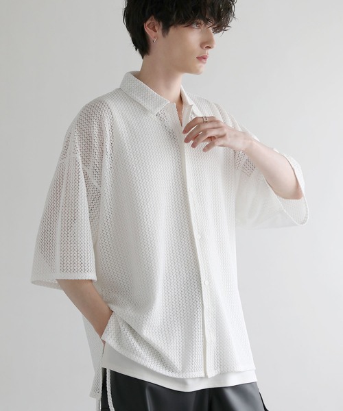 LILL(リル)の「ルーズシルエットサイドコードシアーハーフスリーブシャツ(シャツ/ブラウス・メンズ・ブラック/ホワイト/グリーン/ブルー・S/M/L/XL)」の2枚目の写真