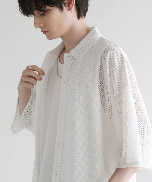 LILL(リル)の「ルーズシルエットサイドコードシアーハーフスリーブシャツ(シャツ/ブラウス・メンズ・ブラック/ホワイト/グリーン/ブルー・S/M/L/XL)」の7枚目の写真