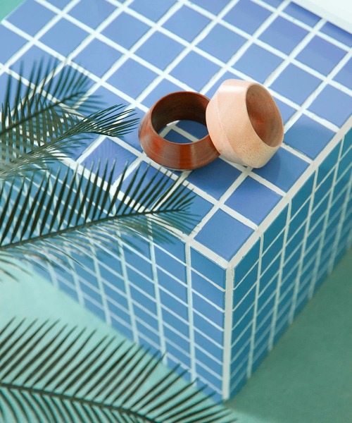 KBF（ケイビーエフ）の「ポインテッドウッドバングル（ブレスレット・レディース・ブラウン/ナチュラル・ONE）」の11枚目の写真