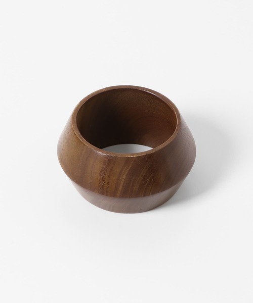 KBF（ケイビーエフ）の「ポインテッドウッドバングル（ブレスレット・レディース・ブラウン/ナチュラル・ONE）」の3枚目の写真