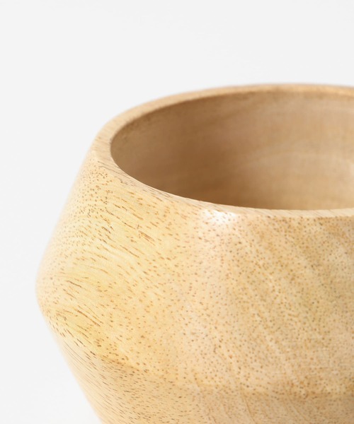 KBF（ケイビーエフ）の「ポインテッドウッドバングル（ブレスレット・レディース・ブラウン/ナチュラル・ONE）」の5枚目の写真