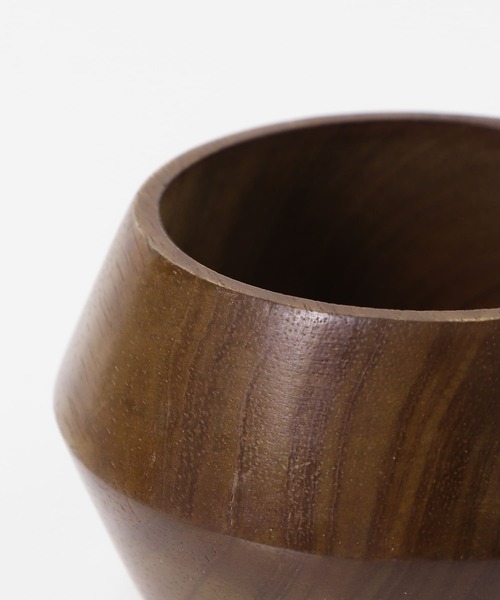 KBF（ケイビーエフ）の「ポインテッドウッドバングル（ブレスレット・レディース・ブラウン/ナチュラル・ONE）」の6枚目の写真