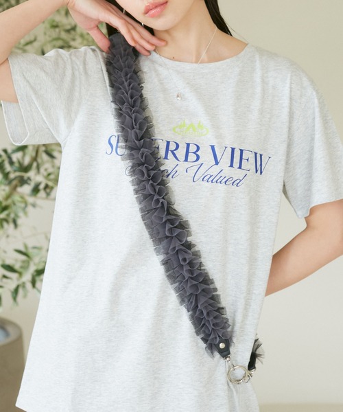 VIS（ビス）の「グラデーションフリルスマホショルダー（スマホグッズ・レディース・ライトグレー/ブラック/キナリ・FREE）」の2枚目の写真