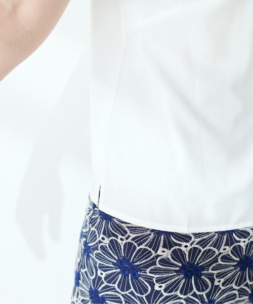 natural couture（ナチュラルクチュール）の「【WEB限定】ねじり＆スカラップドット柄ブラウス（シャツ/ブラウス・レディース・オフホワイト/グレイッシュベージュ/ラベンダー/ネイビー/その他1/その他2/その他3・FREE）」の15枚目の写真