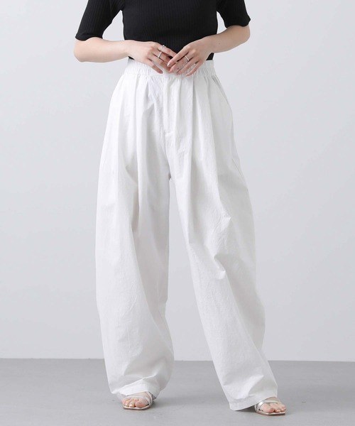 Gready Brilliant(グレディブリリアン)の「Cタックカーブパンツ(その他パンツ・レディース・オフホワイト/ベージュ・38)」の1枚目の写真