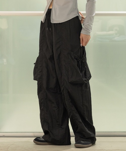 3.3 Field Trip （3.3フィールドトリップ）の「3.3 Field Trip／ナイロンカーゴパンツ（カーゴパンツ・レディース・カーキ/ピンク/ブラック・FREE）」の2枚目の写真