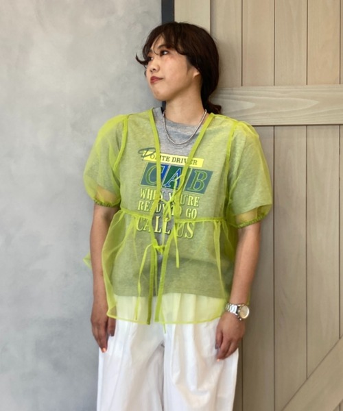 RODEO CROWNS WIDE BOWL(ロデオクラウンズワイドボウル)の「2WAYシアーブラウス(シャツ/ブラウス・レディース・ホワイト/ライトグリーン/ブラック・FREE)」の3枚目の写真