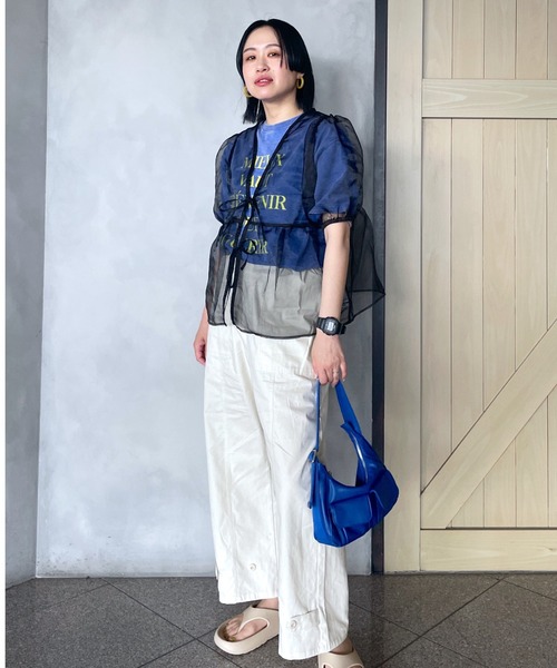 RODEO CROWNS WIDE BOWL(ロデオクラウンズワイドボウル)の「2WAYシアーブラウス(シャツ/ブラウス・レディース・ホワイト/ライトグリーン/ブラック・FREE)」の13枚目の写真