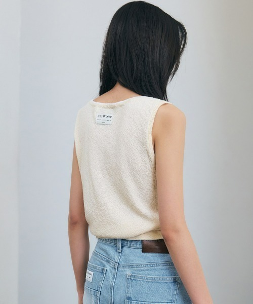 CITYBREEZE(シティブリーズ)の「BUCKLE SYMBOL LOGO SLEEVELESS TOP(Tシャツ/カットソー・レディース・ブラック/クリーム/ネイビー/ピンク/ホワイト・FREE)」の16枚目の写真