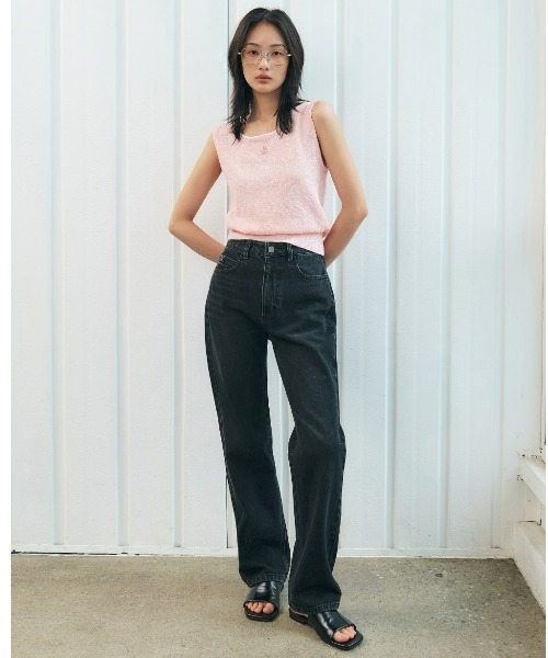 CITYBREEZE(シティブリーズ)の「BUCKLE SYMBOL LOGO SLEEVELESS TOP(Tシャツ/カットソー・レディース・ブラック/クリーム/ネイビー/ピンク/ホワイト・FREE)」の7枚目の写真