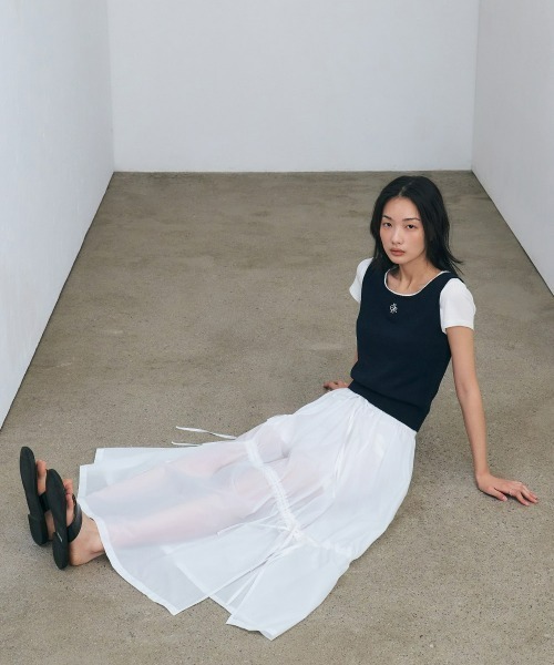 CITYBREEZE(シティブリーズ)の「BUCKLE SYMBOL LOGO SLEEVELESS TOP(Tシャツ/カットソー・レディース・ブラック/クリーム/ネイビー/ピンク/ホワイト・FREE)」の10枚目の写真