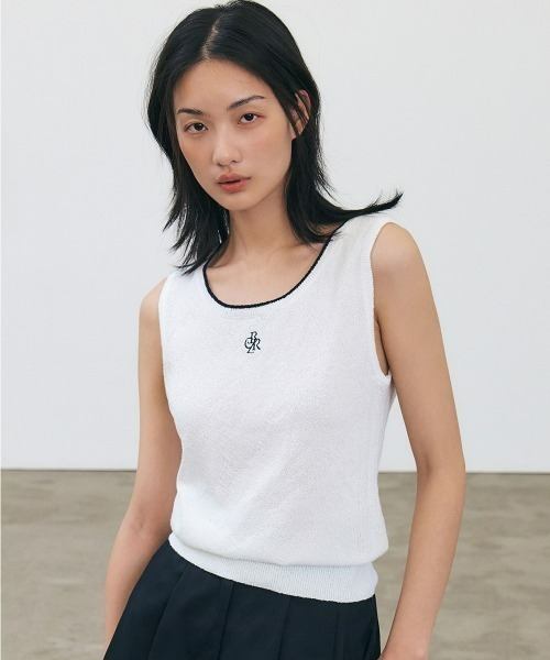 CITYBREEZE(シティブリーズ)の「BUCKLE SYMBOL LOGO SLEEVELESS TOP(Tシャツ/カットソー・レディース・ブラック/クリーム/ネイビー/ピンク/ホワイト・FREE)」の22枚目の写真