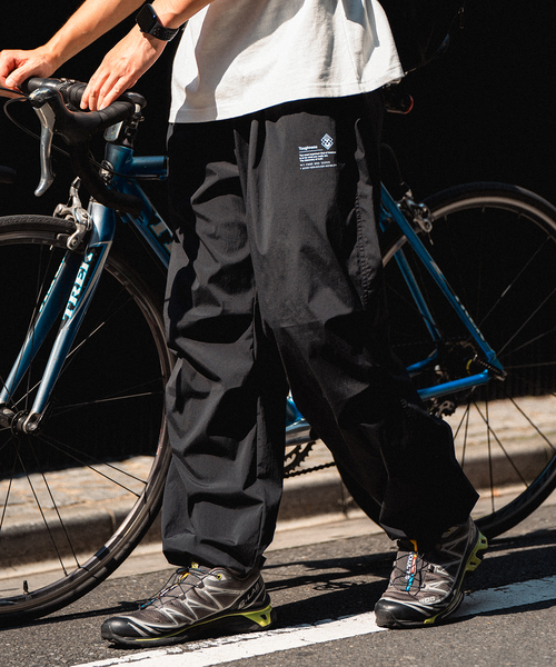 417 EDIFICE（フォーワンセブンエディフィス）の「”ワッシャーナイロン”イージーワイドパンツ（その他パンツ・メンズ・ブラック・MEDIUM/LARGE）」の14枚目の写真