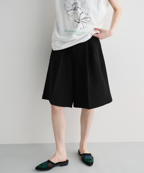 MERLOT（メルロー）の「2タックセンタープリーツハーフスラックス（スラックス・レディース・アイボリー/ブラック・FREE）」の2枚目の写真