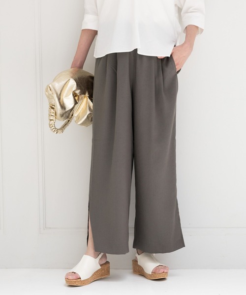 Elura（エルーラ）の「サラサラサマーリネンライクワイドパンツ/113183（その他パンツ・レディース・ベージュ/ブラウン/チャコールグレー・MEDIUM/LARGE/SMALL）」の2枚目の写真