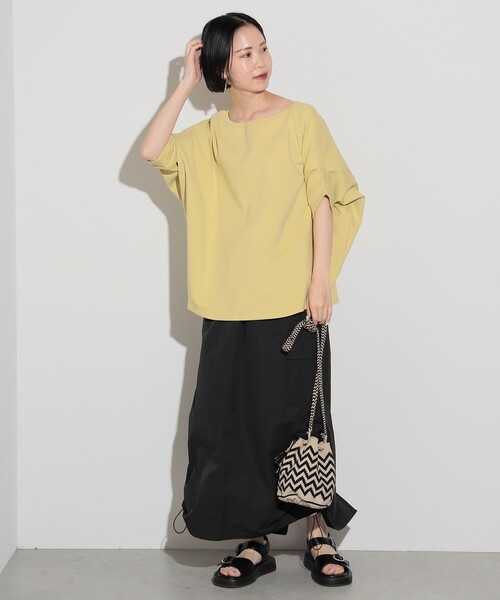 BEAMS HEART（ビームスハート）の「BEAMS HEART / ドレープ オーバー プルオーバー（Tシャツ/カットソー・レディース・ブラック/イエロー/オフホワイト・FREE）」の5枚目の写真