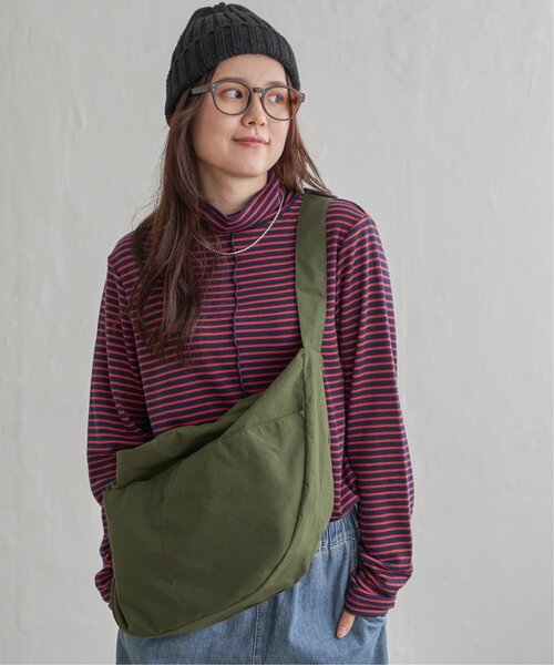 LBC（エルビーシー）の「ハーフムーンビッグショルダーバッグ（ショルダーバッグ・レディース・ブルー系その他/ブラック/オフホワイト/カーキ/チャコール・FREE）」の18枚目の写真