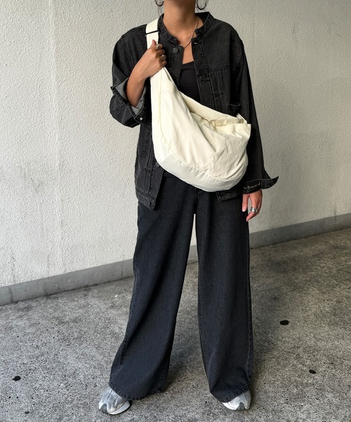 LBC（エルビーシー）の「ハーフムーンビッグショルダーバッグ（ショルダーバッグ・レディース・ブルー系その他/ブラック/オフホワイト/カーキ/チャコール・FREE）」の10枚目の写真