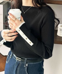 春まで活躍!袖口ボタン配色ボートネックリブカラー&ボーダーニット