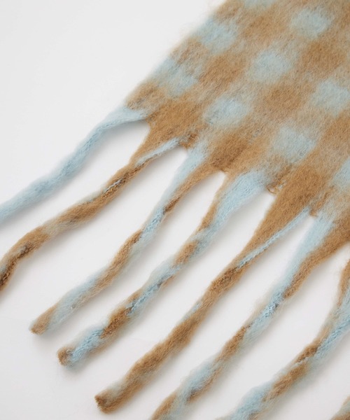 MILKFED.（ミルクフェド）の「CHECKERED SCARF（マフラー・レディース・ライトブルー/ブラック/ブルー・ONE SIZE）」の4枚目の写真