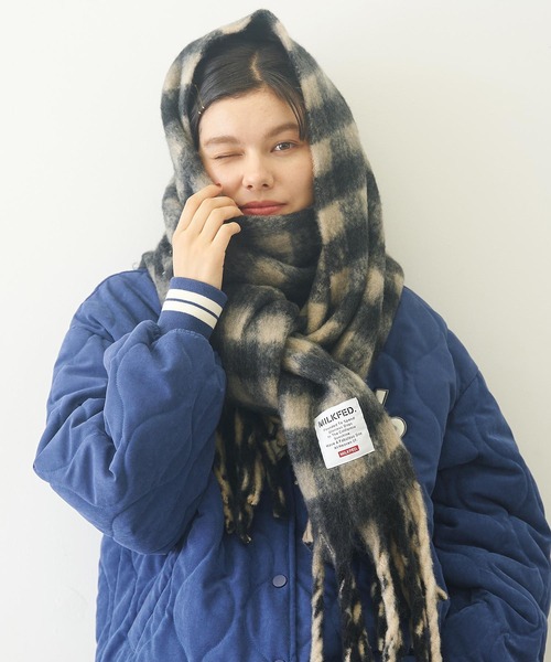 MILKFED.（ミルクフェド）の「CHECKERED SCARF（マフラー・レディース・ライトブルー/ブラック/ブルー・ONE SIZE）」の19枚目の写真