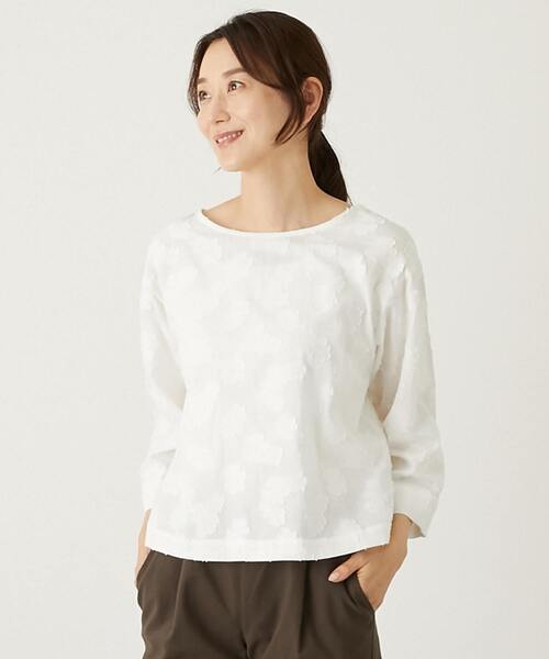 【セール】【華やかさをプラスするフラワーモチーフのカットジャガードブラウス】（シャツ/ブラウス）｜MELROSE claire（メルローズ クレール）