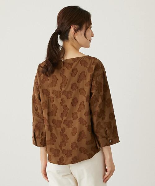 【セール】【華やかさをプラスするフラワーモチーフのカットジャガードブラウス】（シャツ/ブラウス）｜MELROSE claire（メルローズ クレール）