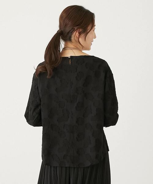 【セール】【華やかさをプラスするフラワーモチーフのカットジャガードブラウス】（シャツ/ブラウス）｜MELROSE claire（メルローズ クレール）