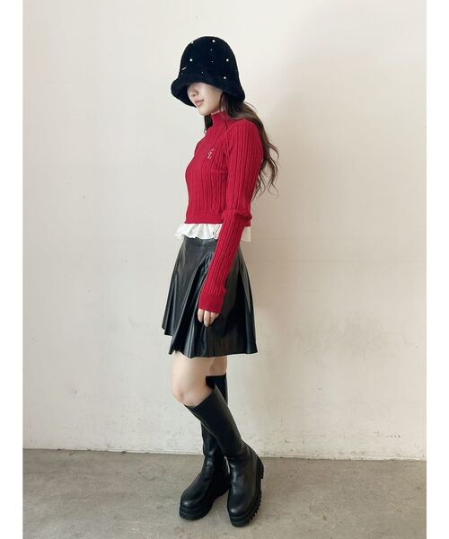 CALNAMUR（カルナムール）の「ミニケーブルフリルヘムニットトップ（ニット/セーター・レディース・ホワイト/レッド/ブラック・FREE）」の5枚目の写真