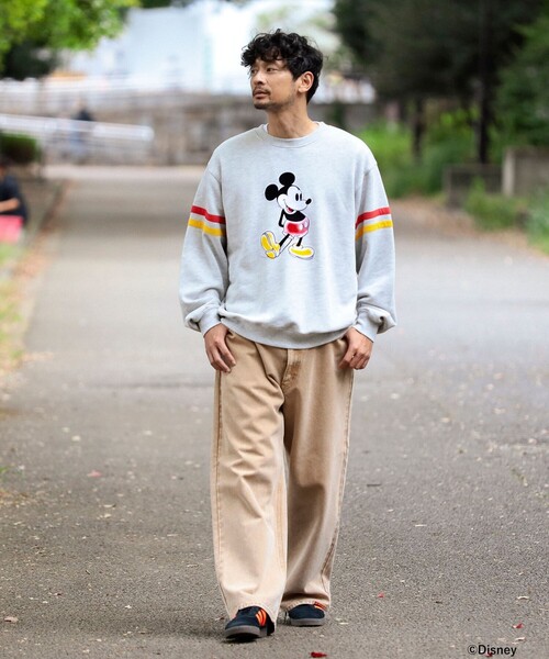 B:MING by BEAMS（ビーミングバイビームス）の「【別注】Disney / SWEATSHIRT（スウェット・メンズ・ブラック/ライトグレー・SMALL/MEDIUM/LARGE/X-LARGE）」の6枚目の写真