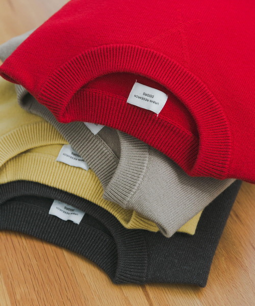 URBAN RESEARCH DOORS(アーバンリサーチドアーズ)の「『UR TECH 200日ニット』スウェットライクプルオーバー(ニット/セーター・レディース・チャコールグレー/ベージュ/レッド/イエロー/オフホワイト/ブルー/グレー・MEDIUM)」の16枚目の写真