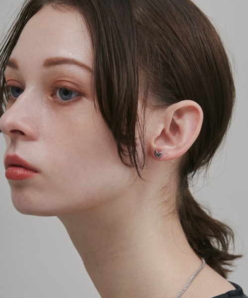 ciite' surgical stainless（シーテサージカルステンレス）の「【 金属アレルギー対応 】 ミニハートピアス サージカルステンレス   (両耳用)（ピアス（両耳用）・レディース・シルバー/ゴールド/ピンクゴールド・FREE）」の7枚目の写真