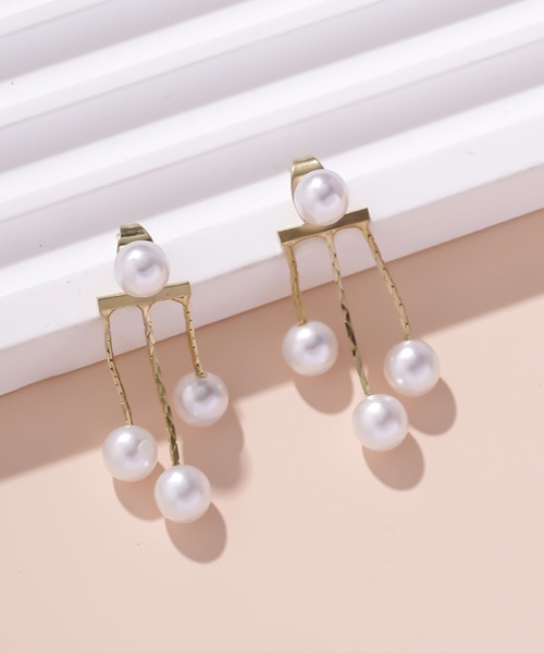 Lace Ladies(レースレディース)の「パール / ビジュー チェーン スイング フリンジ ピアス(ピアス(両耳用)・レディース・A/B・FREE)」の3枚目の写真