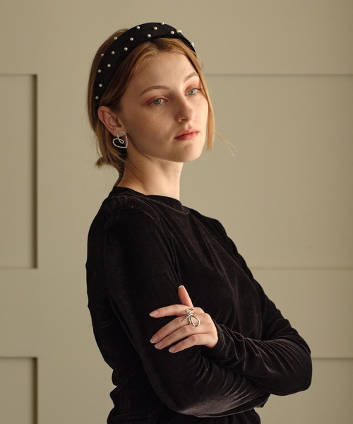 ANOH（アノー）の「リボンリング（リング・レディース・シルバー/ゴールド・FREE）」の3枚目の写真