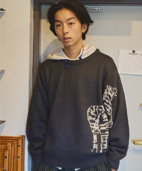 common gull products.(コモンガルプロダクツ)の「曖昧な季節へ送る余白のニット(ニット/セーター・レディース・ベージュ系/ネイビー/スミクロ/ブラウン系/レッド系/杢グレー・MEDIUM/LARGE)」の2枚目の写真
