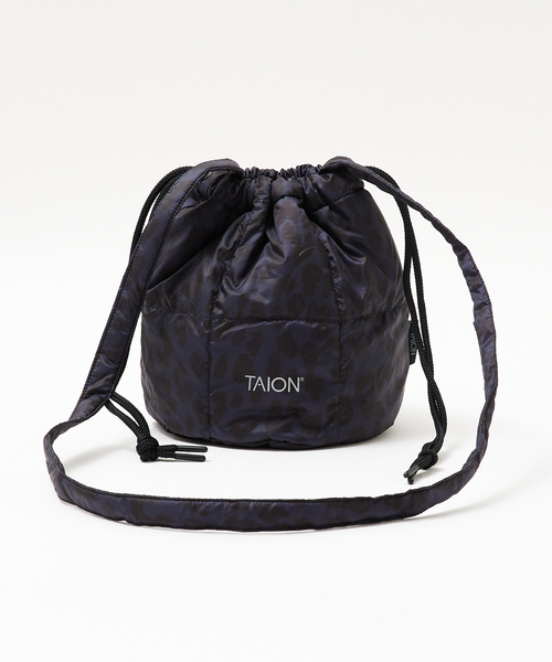 abahouse mavie（アバハウスマヴィ）の「【TAION】ドローストリングダウンバッグ（ショルダーバッグ・レディース・ダークネイビー/ブラック・フリー）」の20枚目の写真