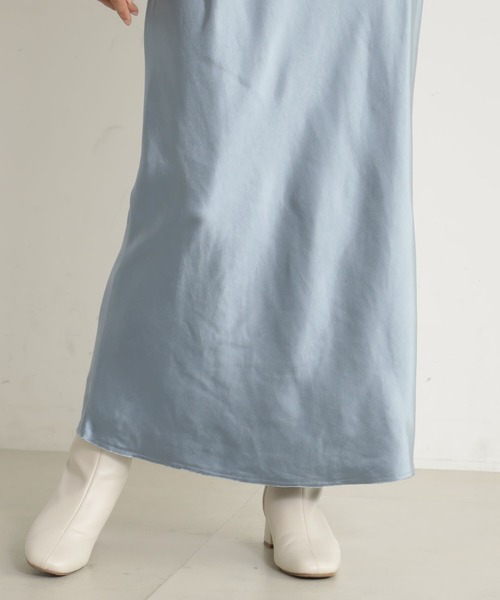 FOUND GOOD（ファウンドグッド）の「STRサテンフレアSK（スカート・レディース・アイボリー/ブラック/ブルー系2・L/M/S）」の15枚目の写真