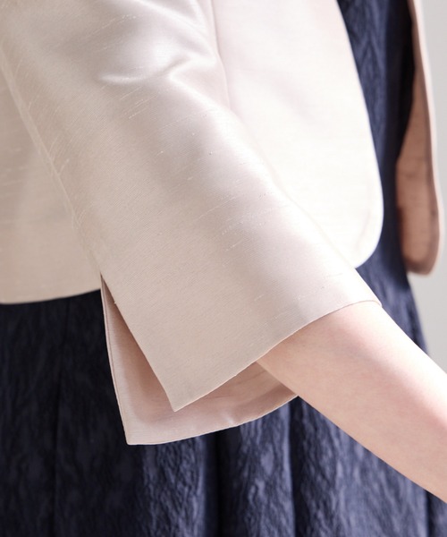 AIMER（エメ）の「ノーカラーシャンブレーシャンタンジャケット（ノーカラージャケット・レディース・ネイビー/ライトグレー/ベージュ・MEDIUM/LARGE）」の20枚目の写真