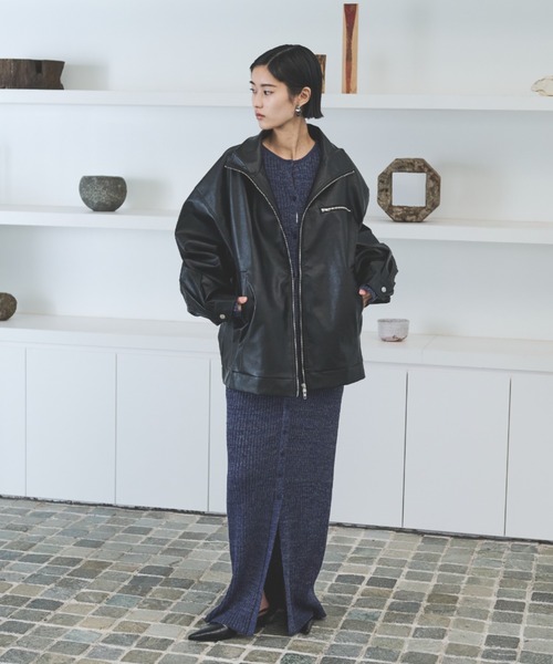 AIC.（エーアイシー）の「レザータッチスタンドカラーブルゾン（ブルゾン・レディース・ブラック/ブラウン・FREE）」の14枚目の写真