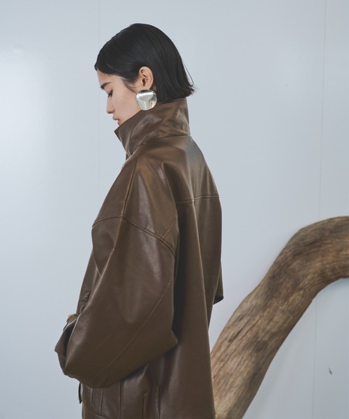 AIC.（エーアイシー）の「レザータッチスタンドカラーブルゾン（ブルゾン・レディース・ブラック/ブラウン・FREE）」の22枚目の写真