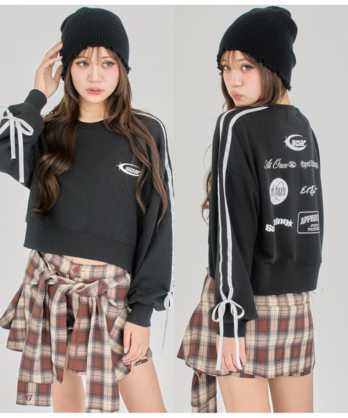 ANAP GｉRL（アナップガール）の「【ティーンズライン】袖ライン リボン オーバースウェット（M、Lサ（スウェット・キッズ・ブラック/ネイビー/オフホワイト・M/L）」の2枚目の写真